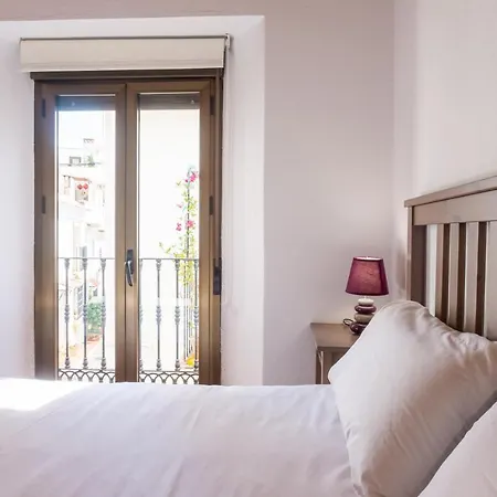 Ferienhaus Idyllic Townhouse In Old Town *